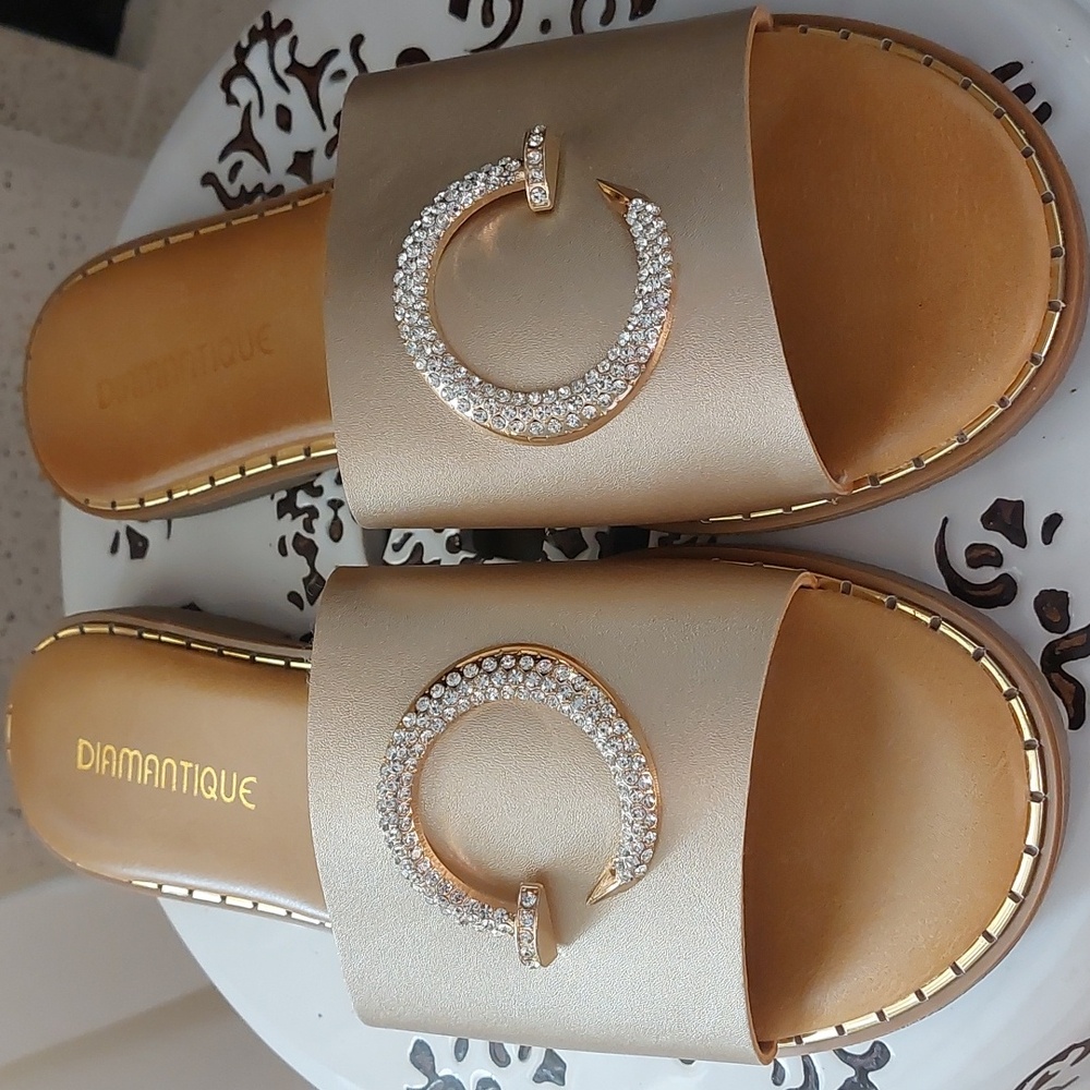 Sandals - Picture 2 of 8